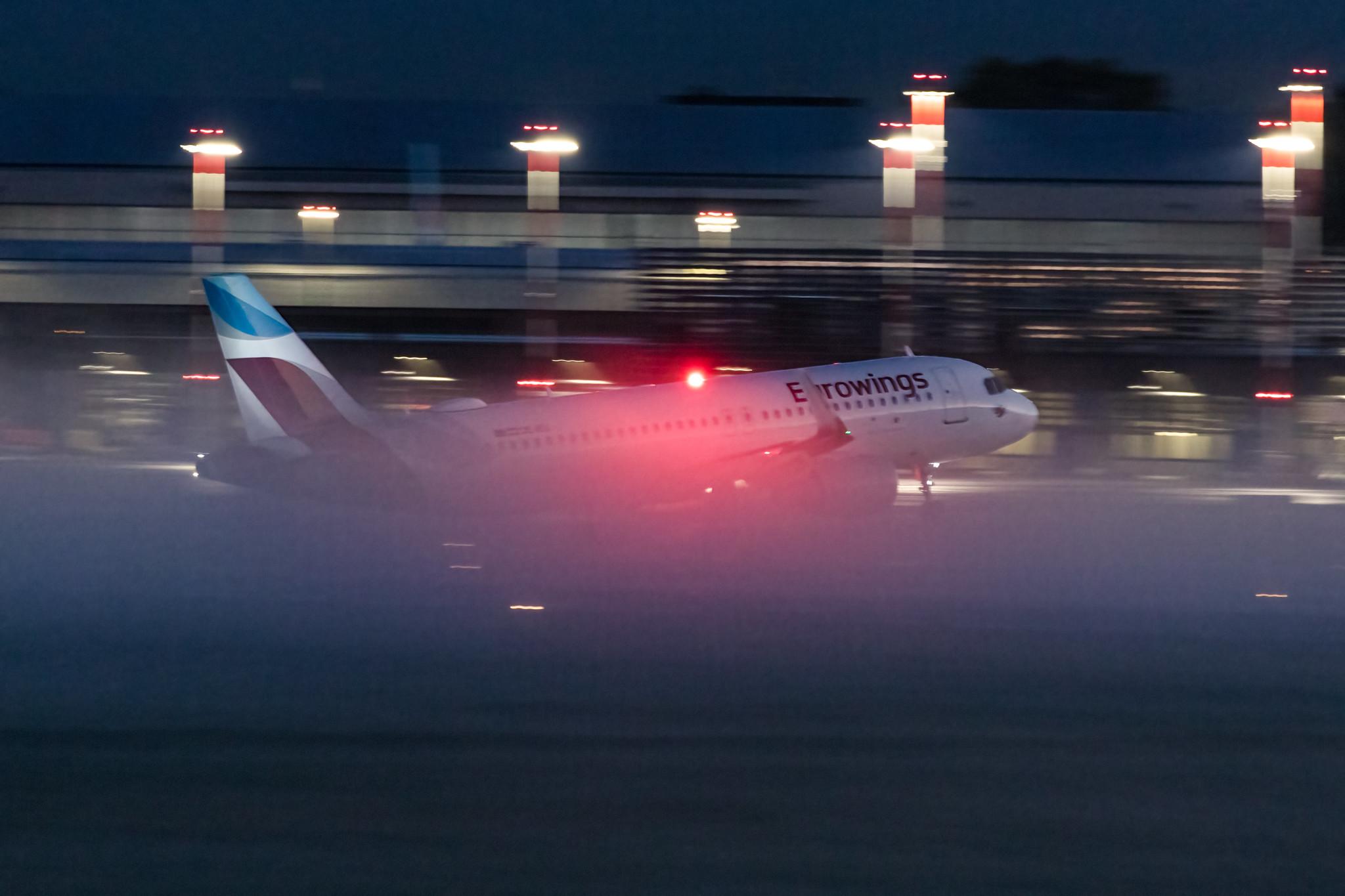 Hamburg Airport: Eurowings (EW / EWG) | Operator: Eurowings Europe |  Airbus A320-214 A320 | OE-IEU | MSN 6953