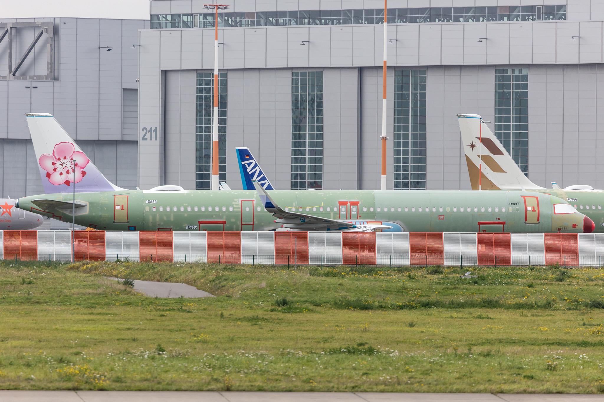 Hamburg Finkenwerder: China Airlines (CI / CAL) | Airbus A321-271NX (A21N)  | n/a | MSN 10665