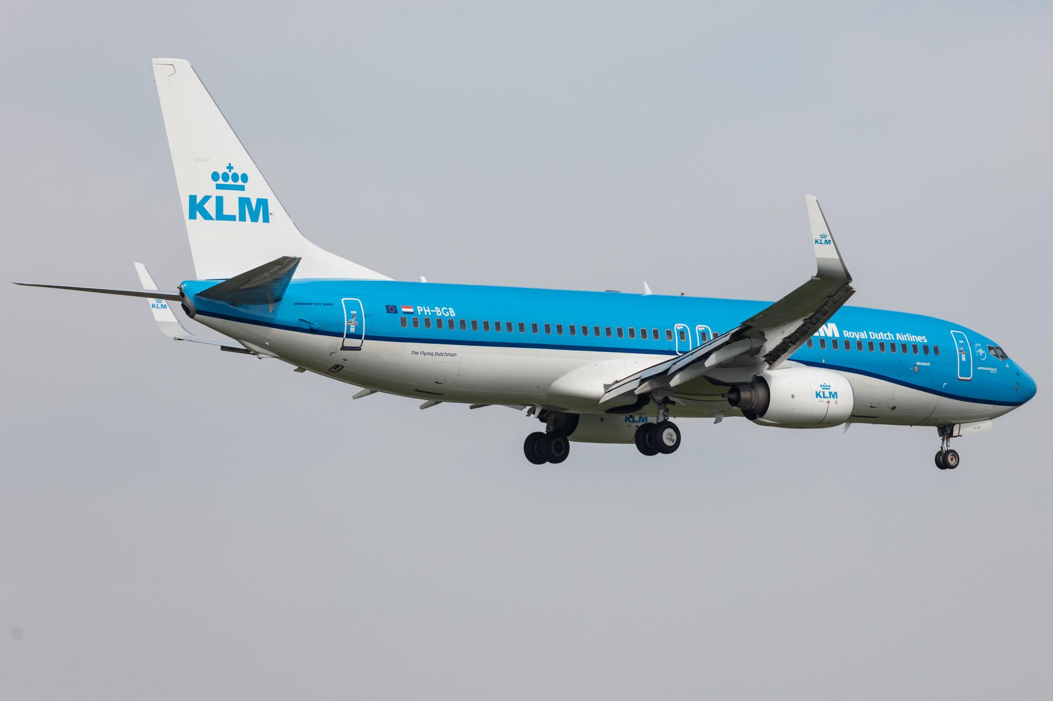 Amsterdam Schiphol: KLM (KL / KLM) |  Boeing 737-8K2 B738 | PH-BGB | MSN 37594