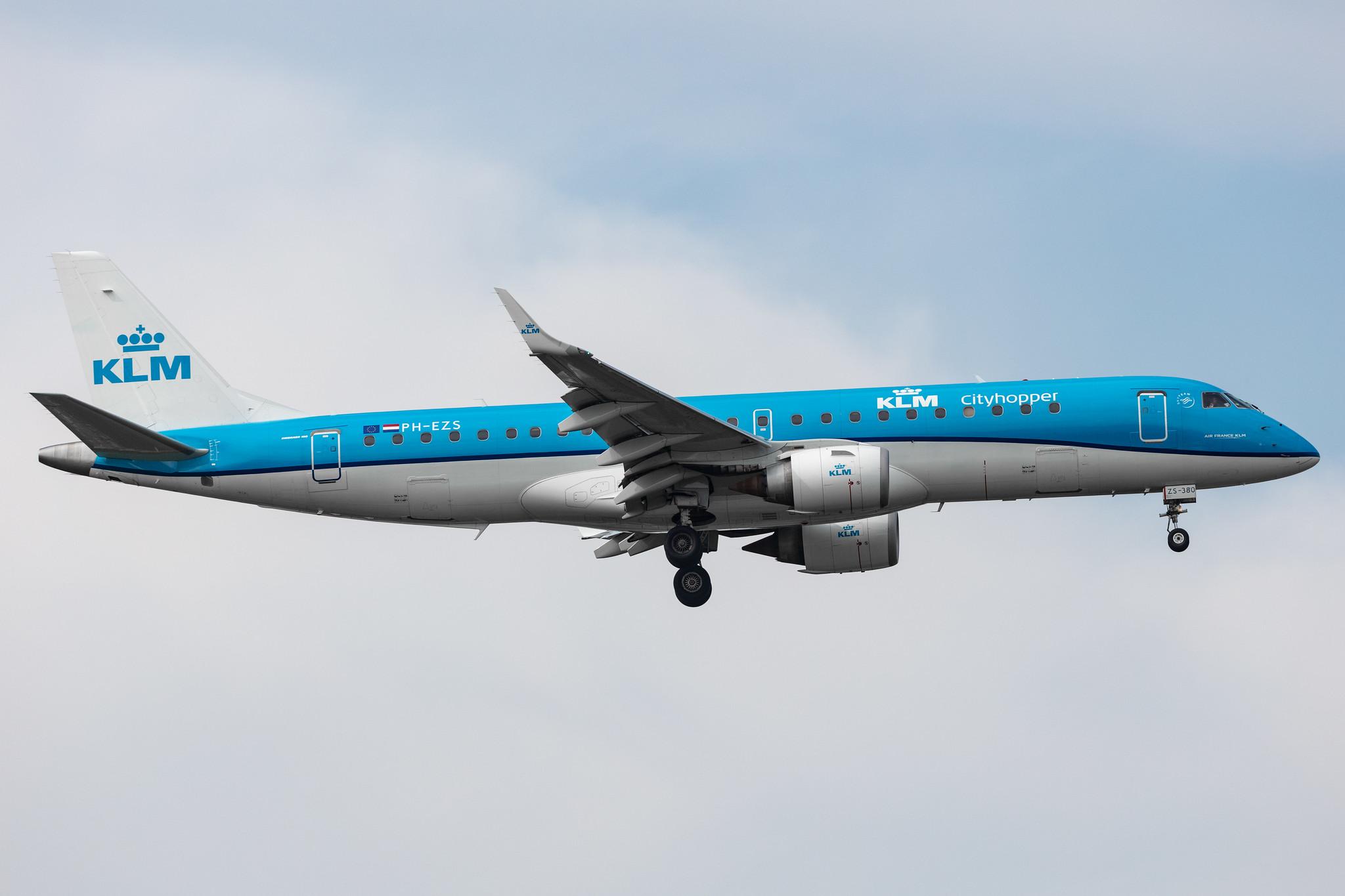 Amsterdam Schiphol: KLM (KL / KLM) | Operator: KLM Cityhopper |  Embraer E190STD E190 | PH-EZS | MSN 19000380