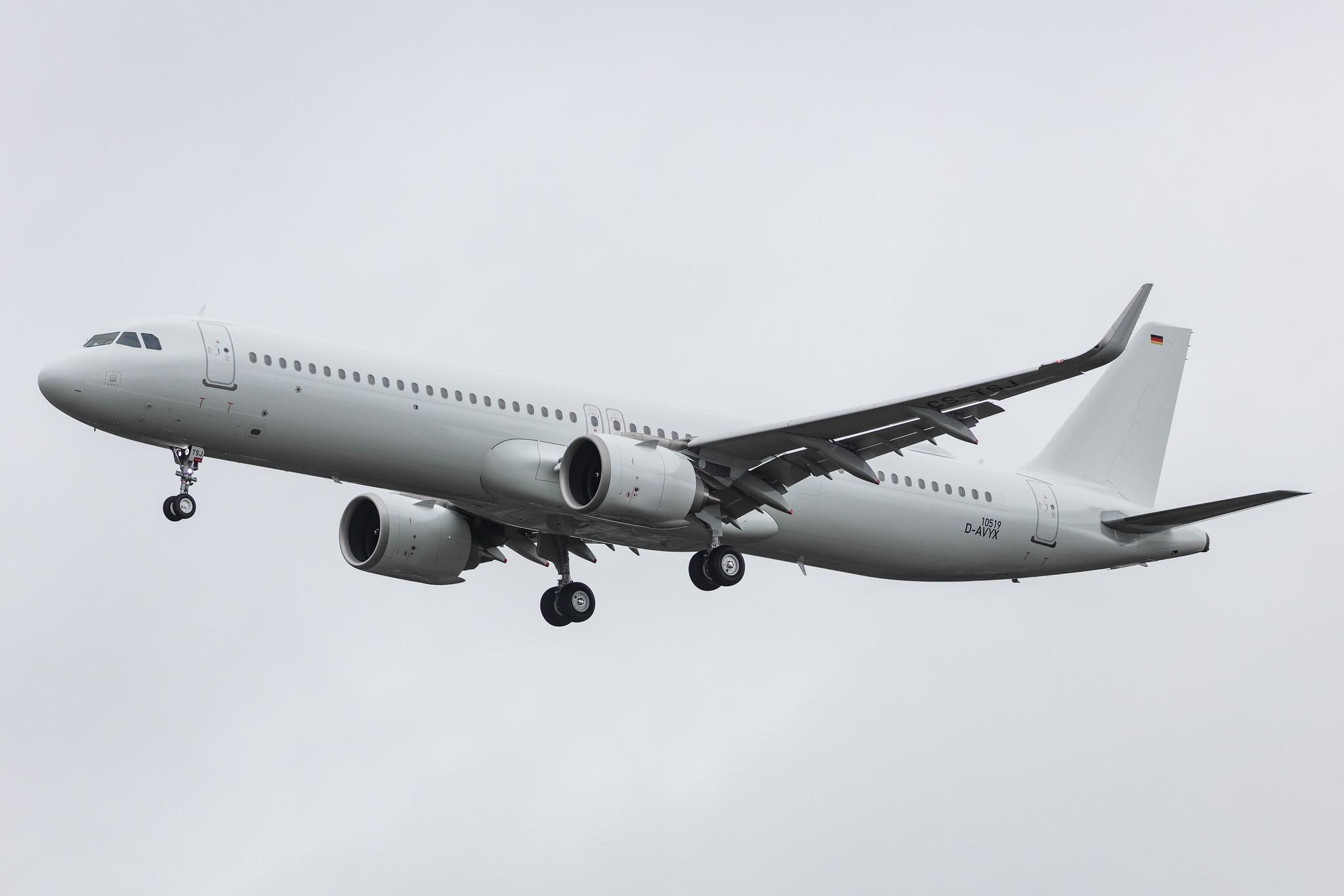 Hamburg Airport: Azores Airlines  (S4 / RZO) |  Airbus A321-253NX A21N | D-AVYX | MSN 10519