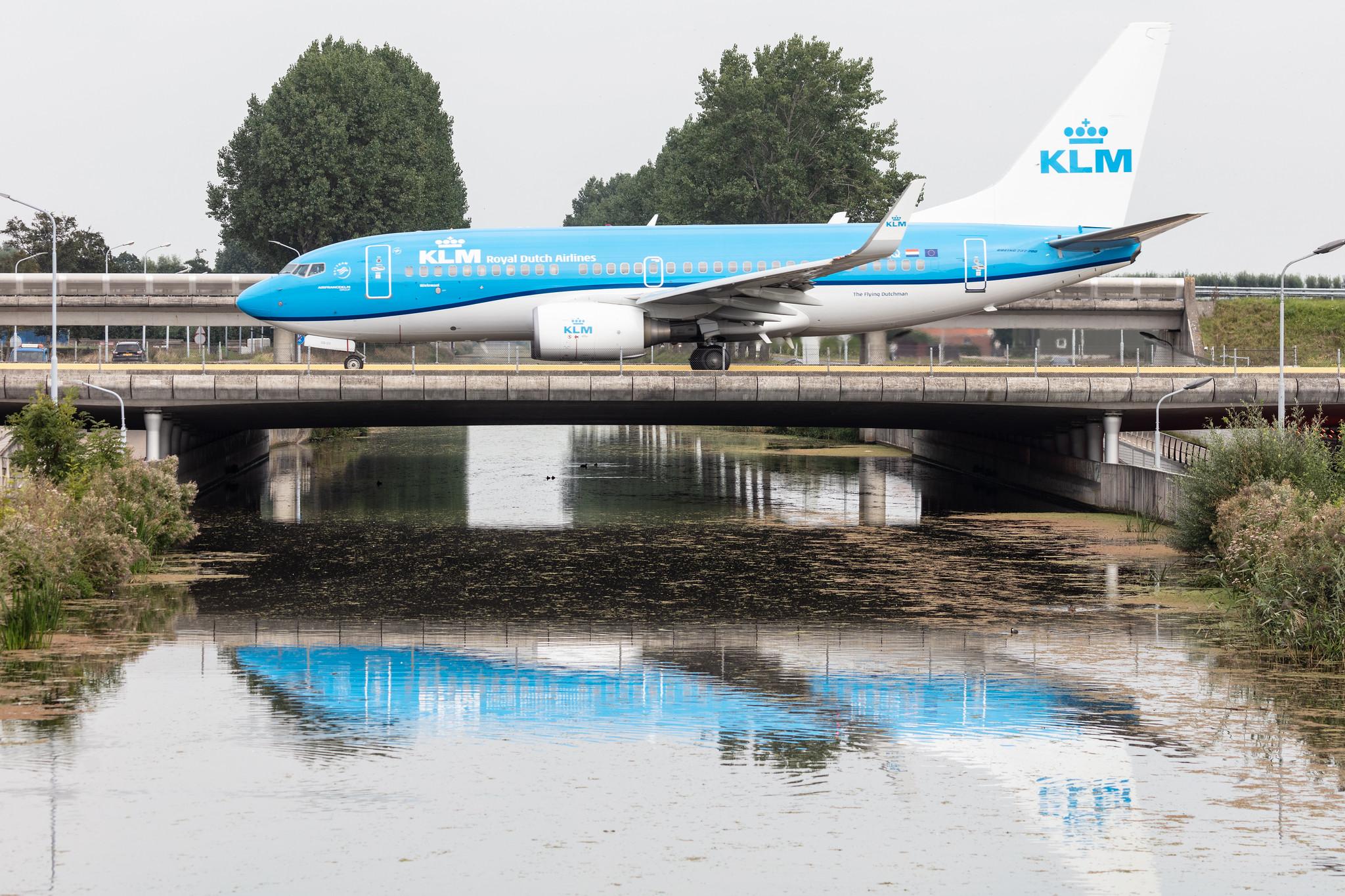 Amsterdam Schiphol: KLM (KL / KLM) |  Boeing 737-7K2 B737 | PH-BGQ | MSN 39256