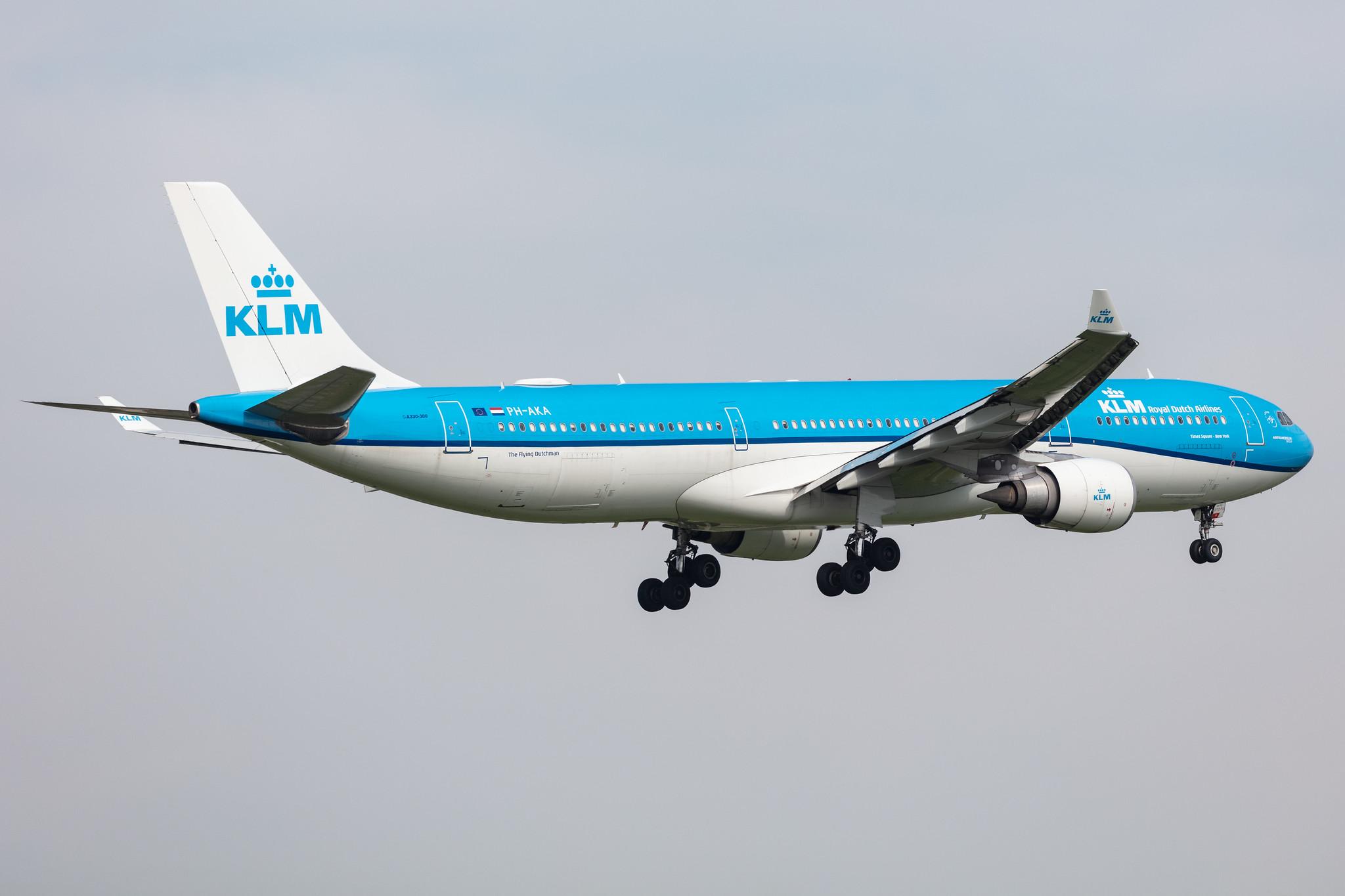 Amsterdam Schiphol: KLM (KL / KLM) |  Airbus A330-303 A333 | PH-AKA | MSN 1287