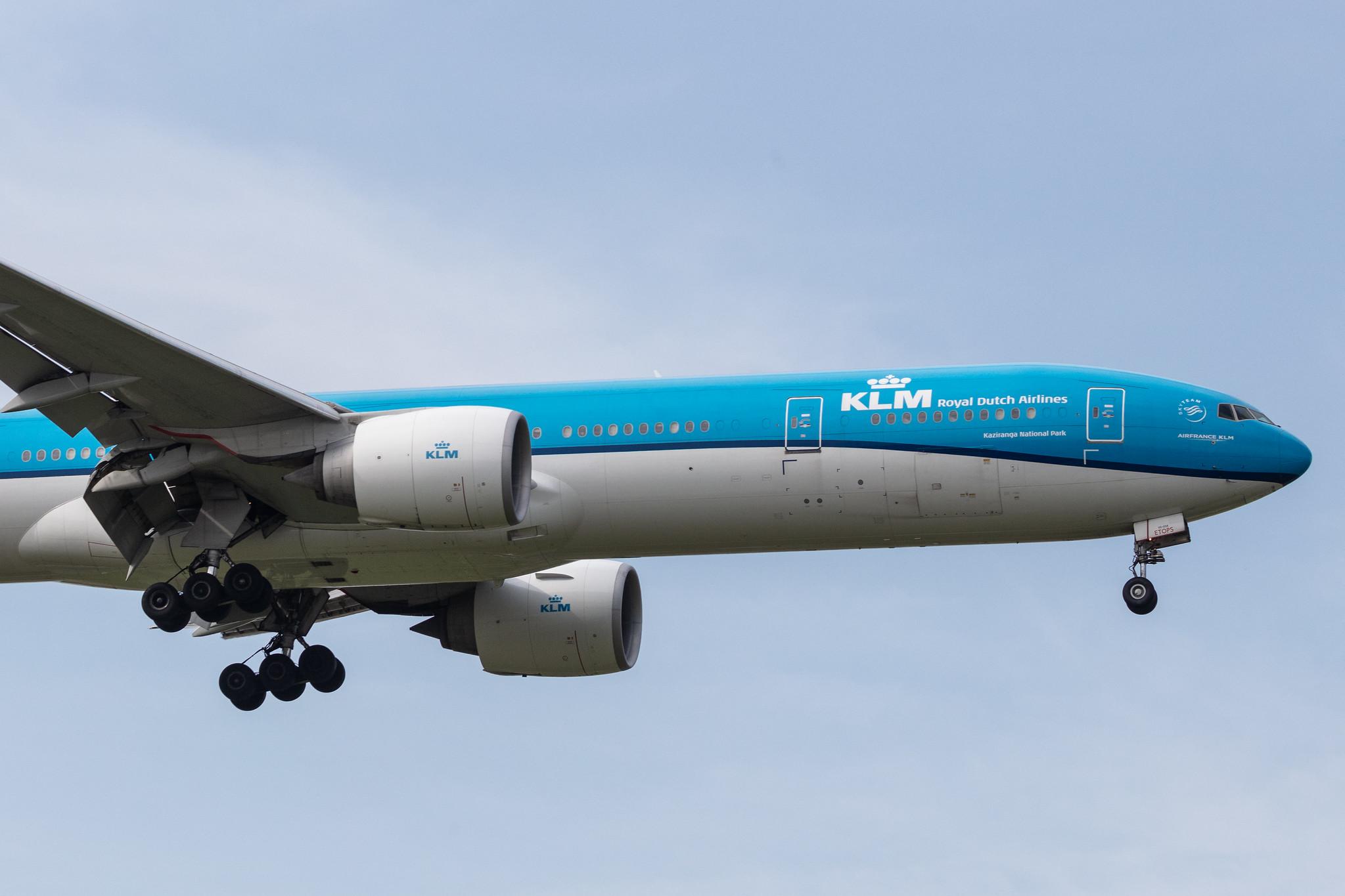 Amsterdam Schiphol: KLM (KL / KLM) |  Boeing 777-306(ER) B77W | PH-BVO | MSN 35946