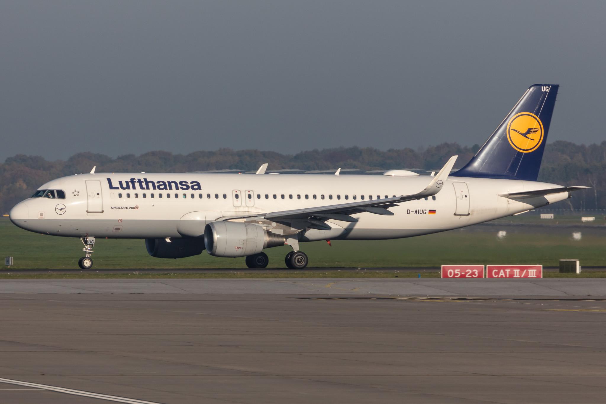 Hamburg Airport: Lufthansa (LH / DLH) |  Airbus A320-214 A320 | D-AIUG | MSN 6202