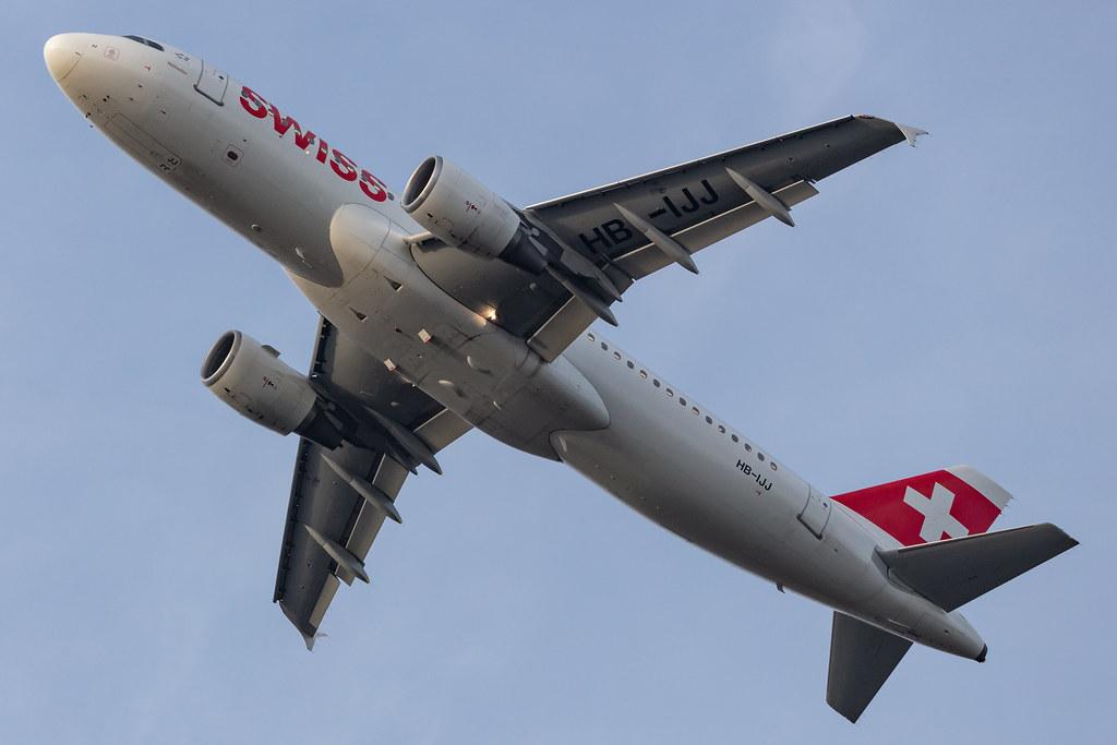 Hamburg Airport: Swiss (LX / SWR) |  Airbus A320-214 A320 | HB-IJJ | MSN 0585