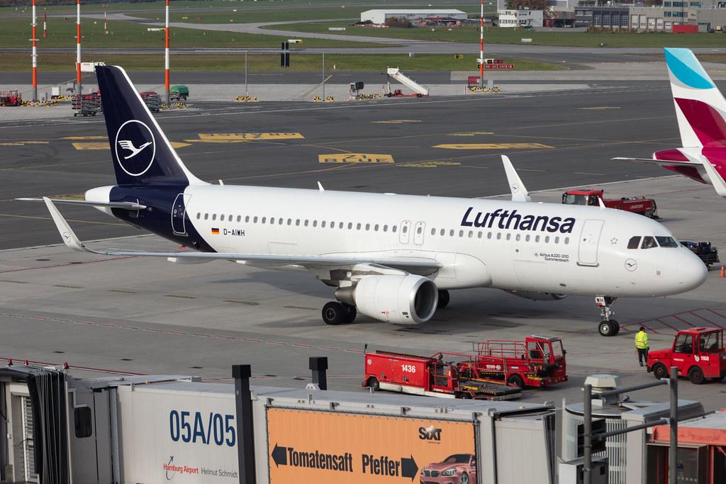Hamburg Airport: Lufthansa (LH / DLH) |  Airbus A320-214 A320 | D-AIWH | MSN 8911
