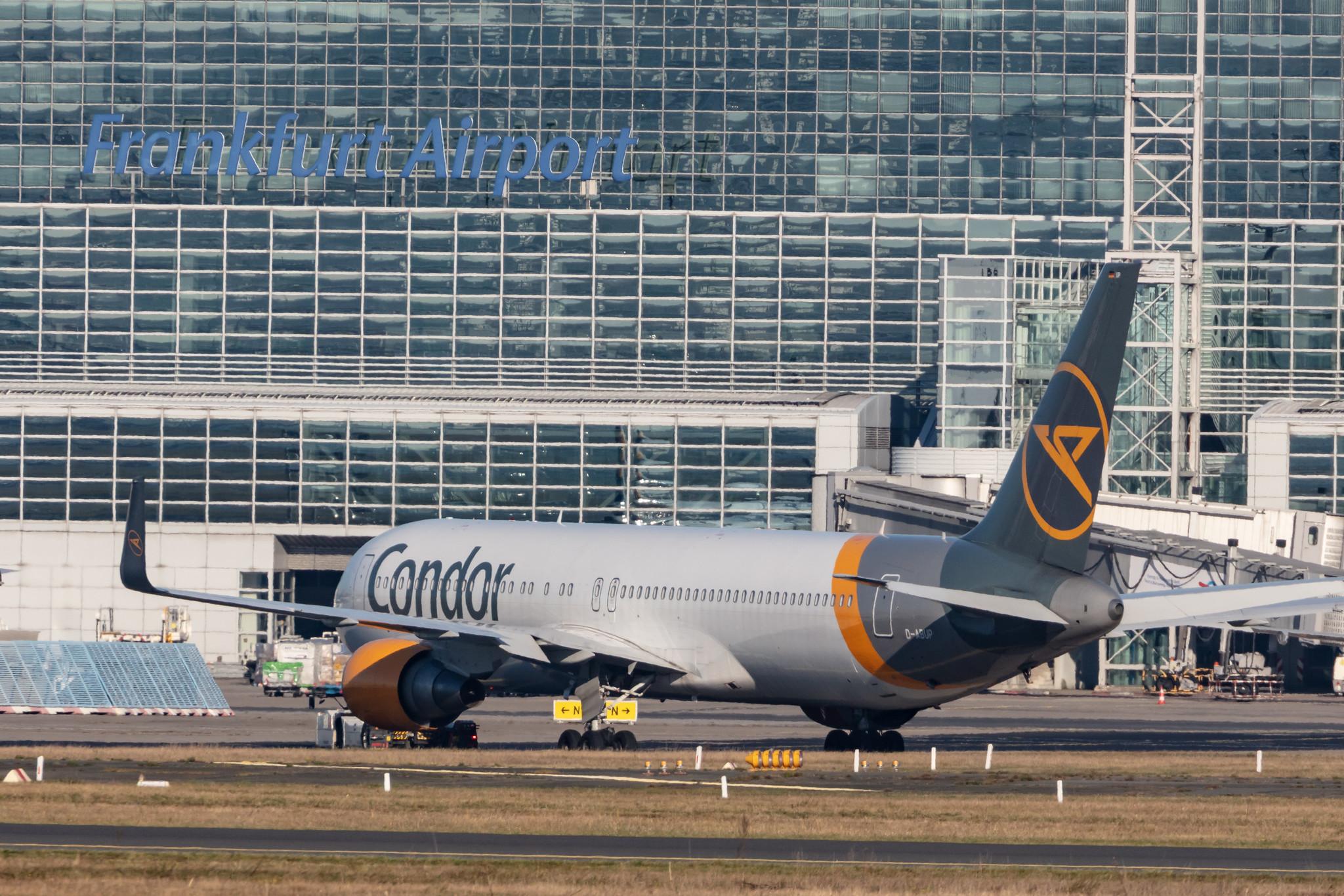 Frankfurt Airport: Condor (DE / CFG) |  Boeing 767-3Q8(ER) B763 | D-ABUP | MSN 30048