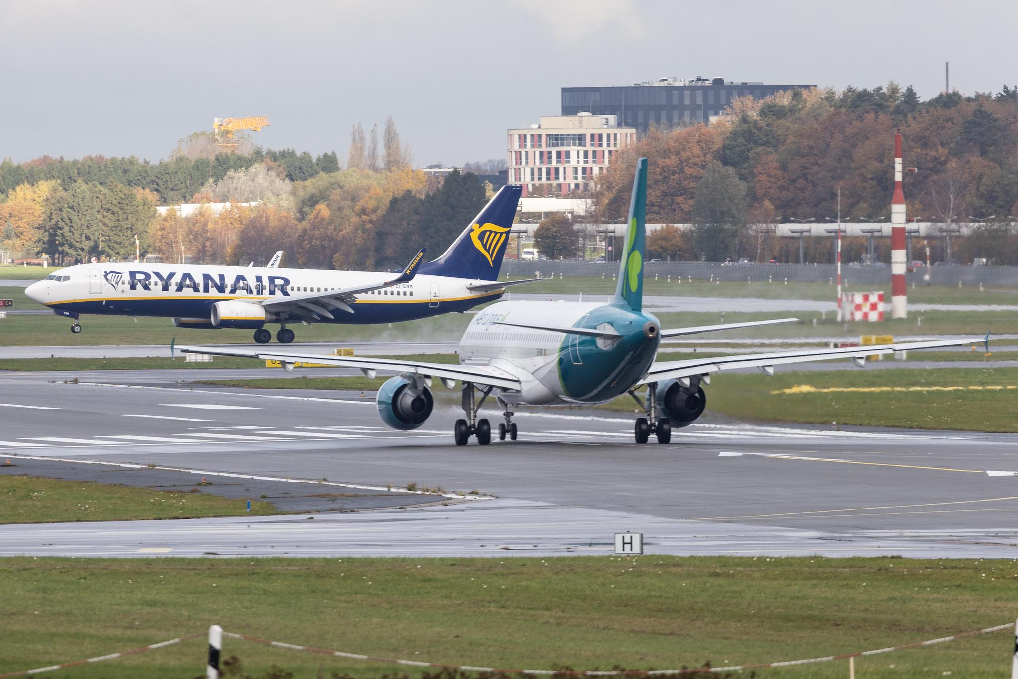 Hamburg Airport: Aer Lingus (EI / EIN) |  Airbus A320-214 A320 | EI-DVK | MSN 4572