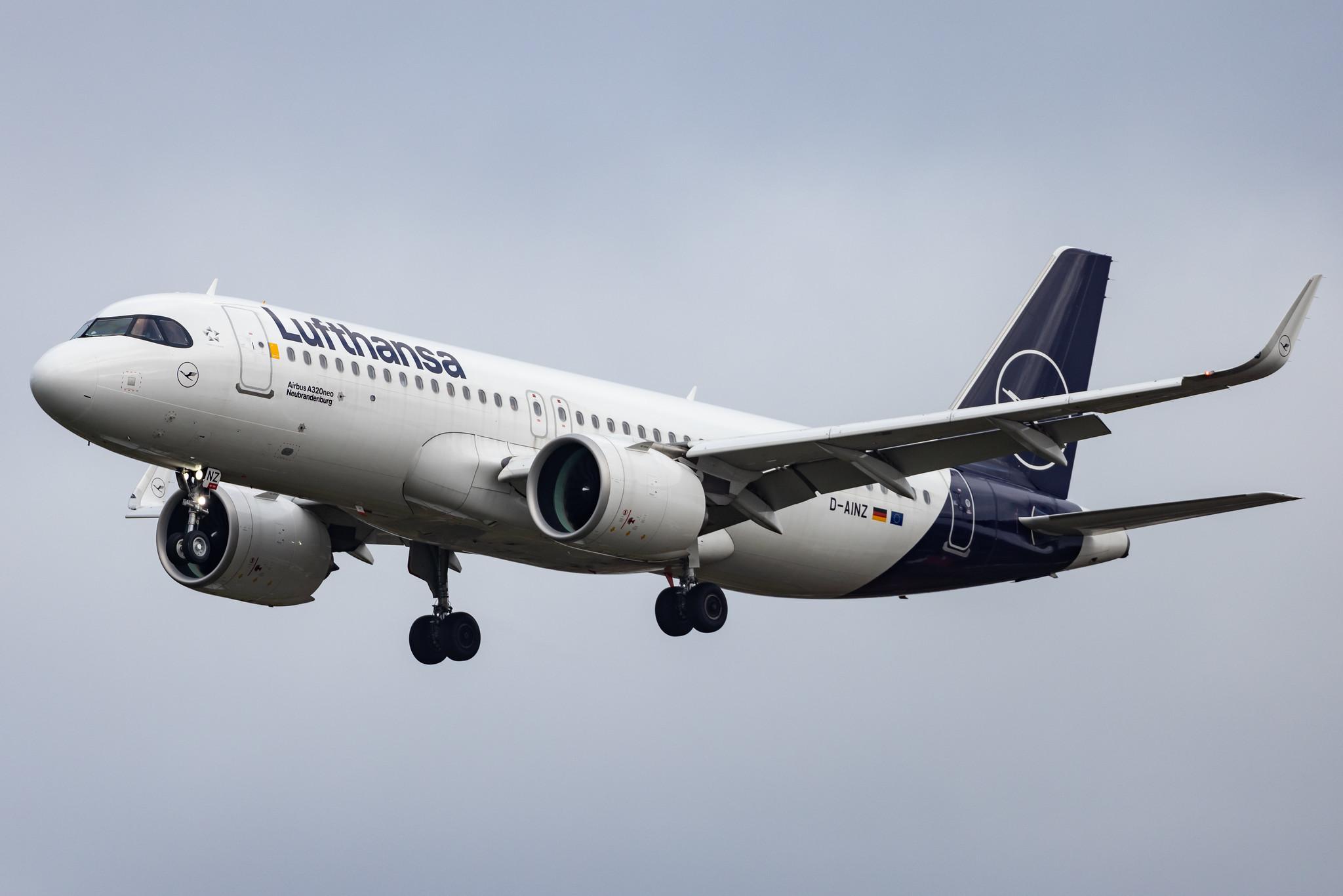 Hamburg Airport: Lufthansa (LH / DLH) |  Airbus A320-271N A20N | D-AINZ | MSN 9442