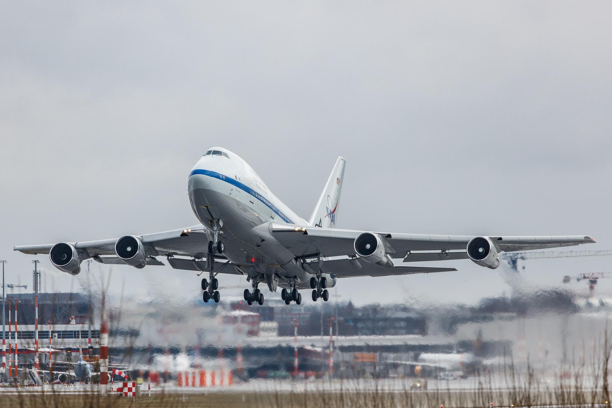 Hamburg Airport: NASA |  Boeing 747SP-21 B74S | N747NA | MSN 21441