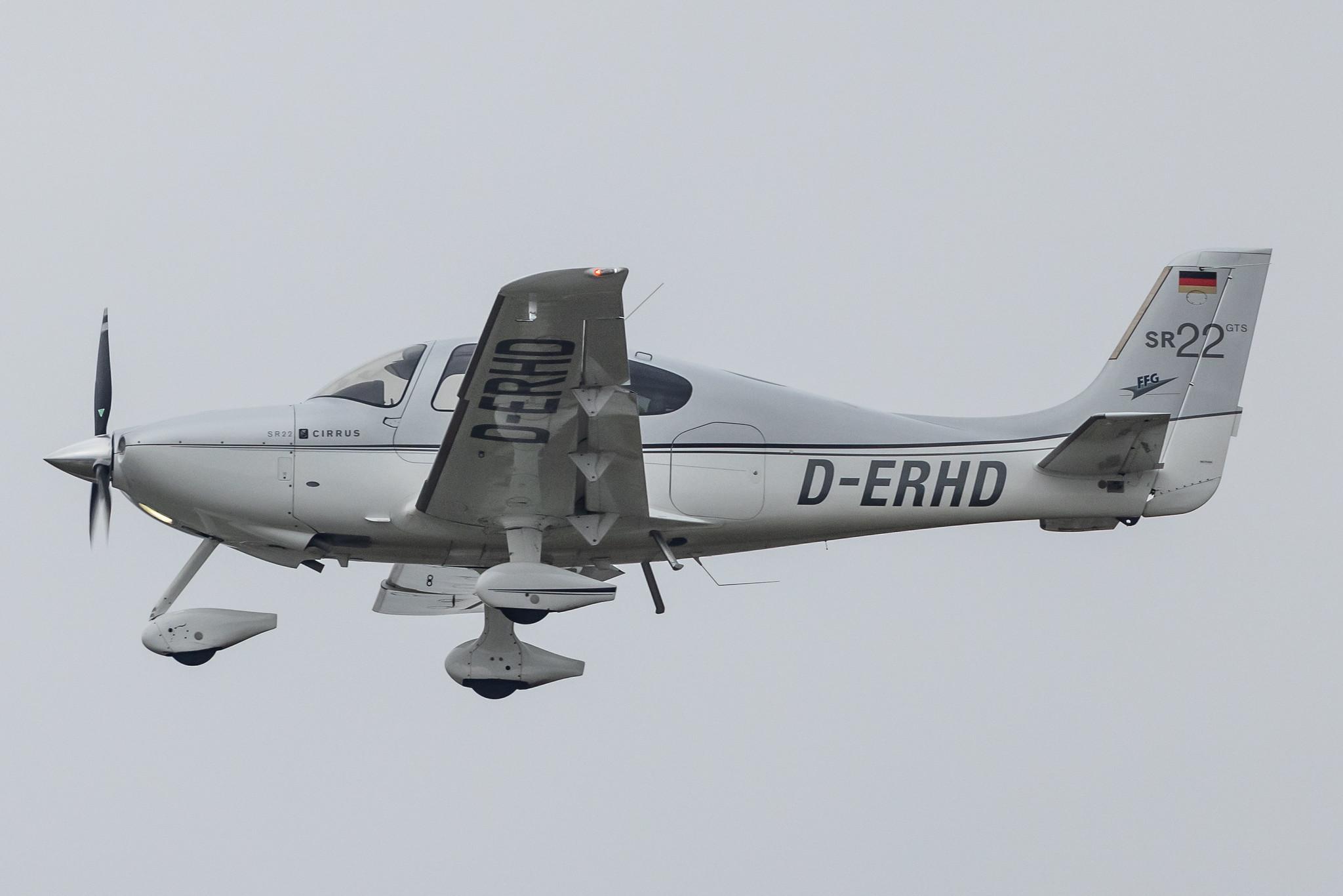 Hamburg Airport: FFG-Braunschweig |  Cirrus SR22 GTS SR22 | D-ERHD | MSN 3662