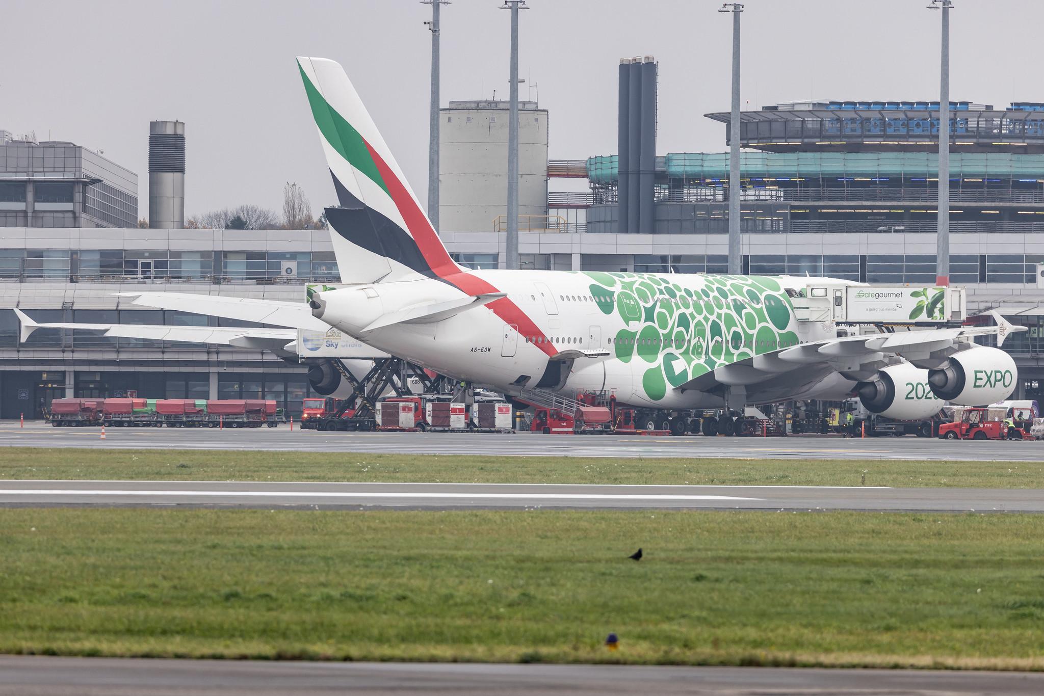 Hamburg Airport: Emirates (EK / UAE) |  Livery: Expo 2020 - Sustainability Livery |  Airbus A380-861 A388 | A6-EOW | MSN 207