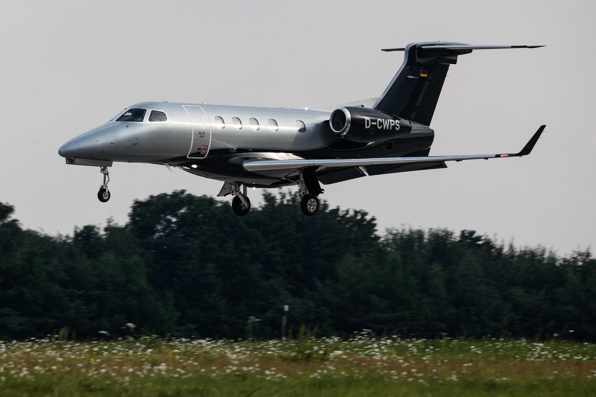 Hamburg Airport: Private owner |  Embraer Phenom 300 E55P | D-CWPS | MSN 50500324
