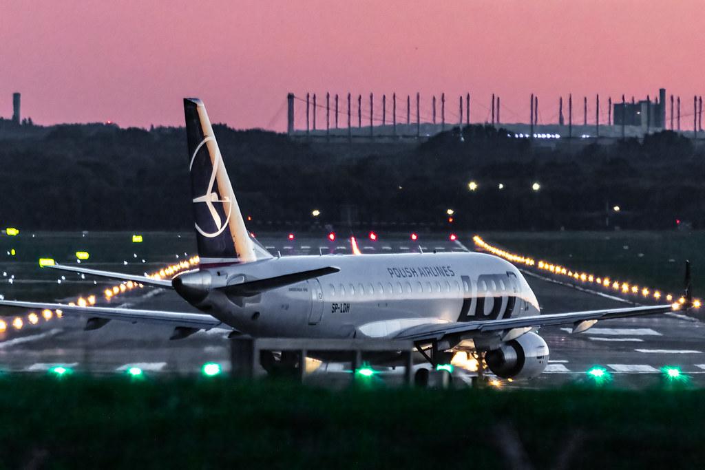 Hamburg Airport: LOT (LO / LOT) |  Embraer E170STD E170 | SP-LDH | MSN 17000069