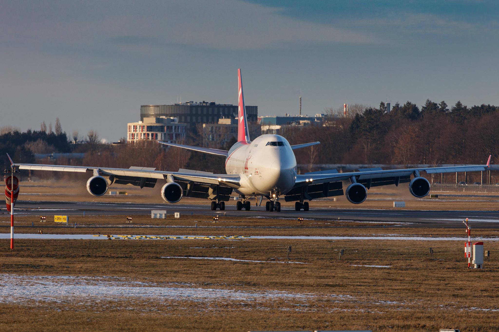 Hamburg Airport: Aerotranscargo (/ ATG) |  Boeing 747-412(BDSF) B744 | ER-JAI | MSN 26562