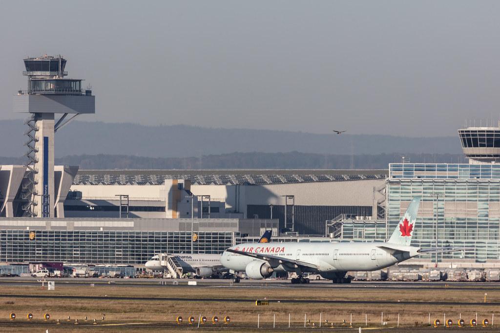 Frankfurt Airport: Air Canada (AC / ACA) |  Boeing 777-333(ER) B77W | C-FIVS | MSN 35784