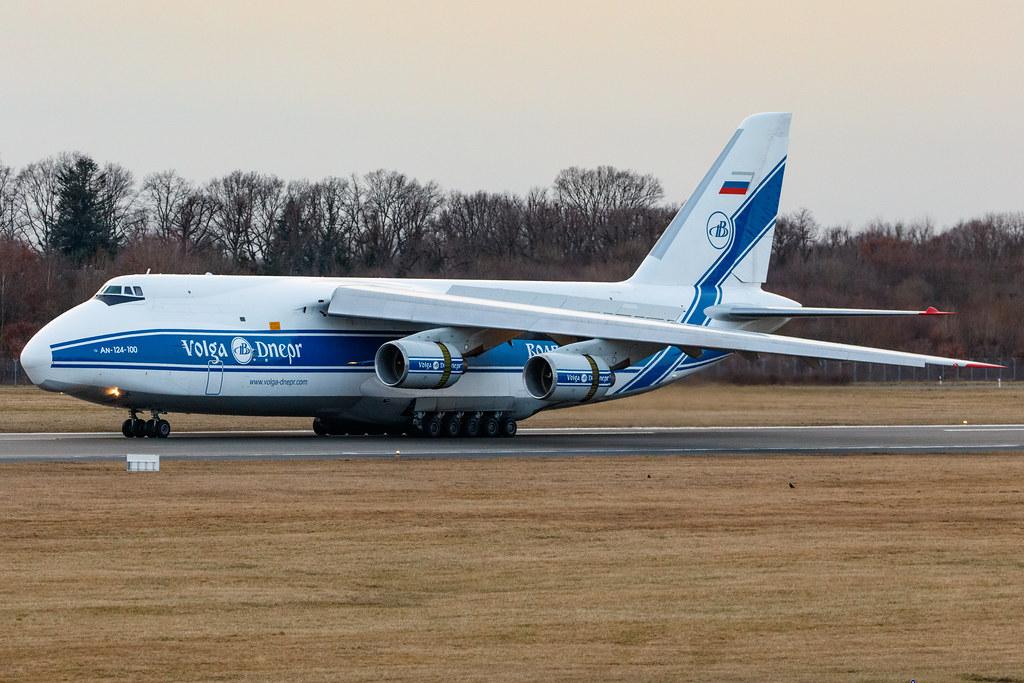 Hamburg Airport: Volga-Dnepr Airlines (VI / VDA) |  Antonov An-124-100 Ruslan A124 | RA-82046 | MSN 9773052255117