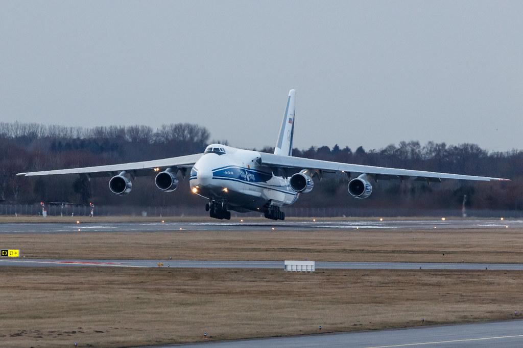 Hamburg Airport: Volga-Dnepr Airlines (VI / VDA) |  Antonov An-124-100 Ruslan A124 | RA-82046 | MSN 9773052255117