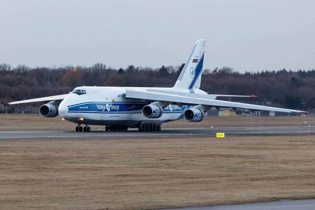 Hamburg Airport: Volga-Dnepr Airlines (VI / VDA) |  Antonov An-124-100 Ruslan A124 | RA-82046 | MSN 9773052255117