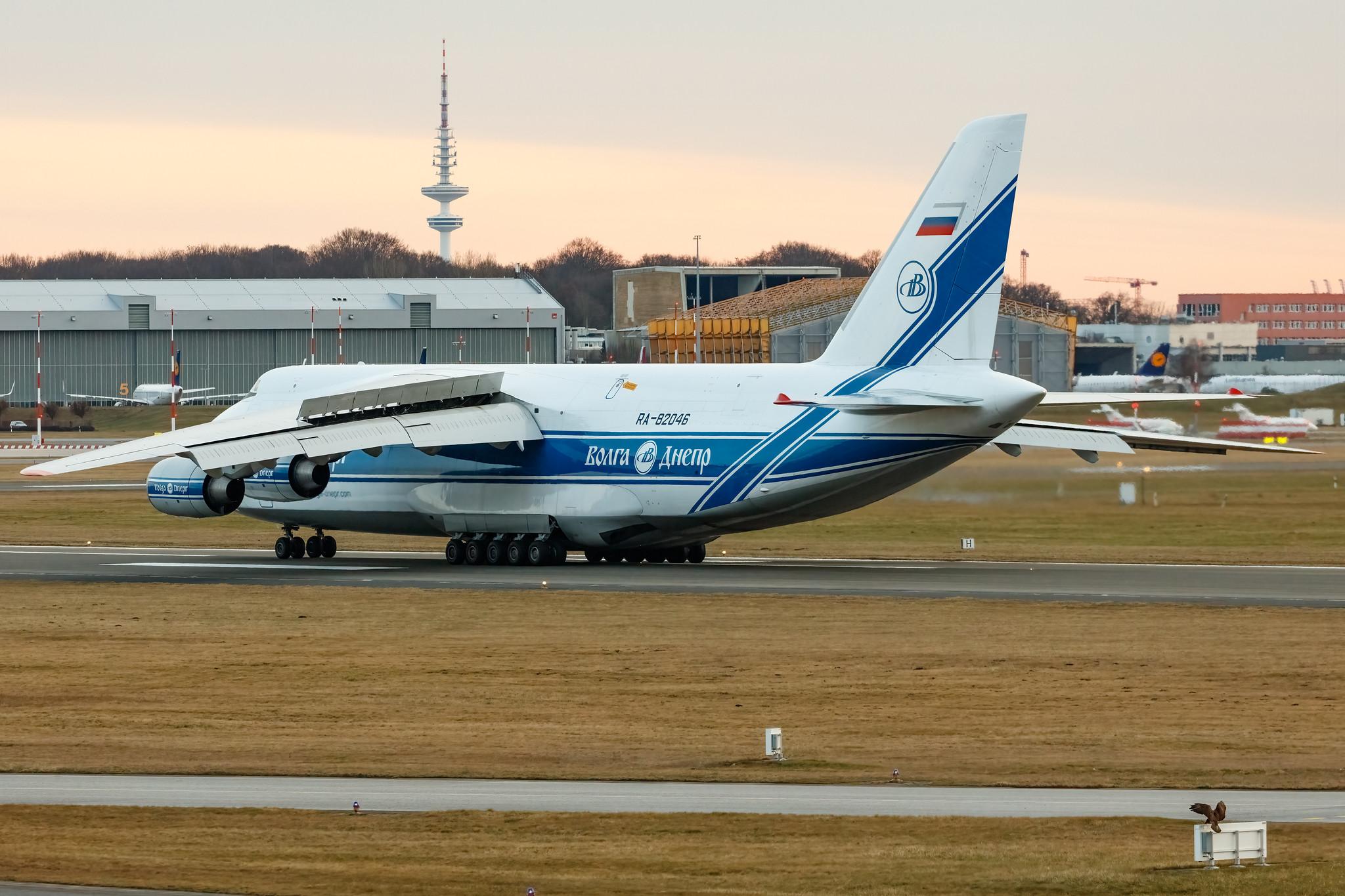 Hamburg Airport: Volga-Dnepr Airlines (VI / VDA) |  Antonov An-124-100 Ruslan A124 | RA-82046 | MSN 9773052255117