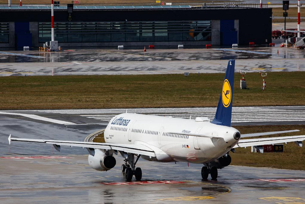 Hamburg Airport: Lufthansa (LH / DLH) |  Airbus A321-231 A321 | D-AISL | MSN 3434