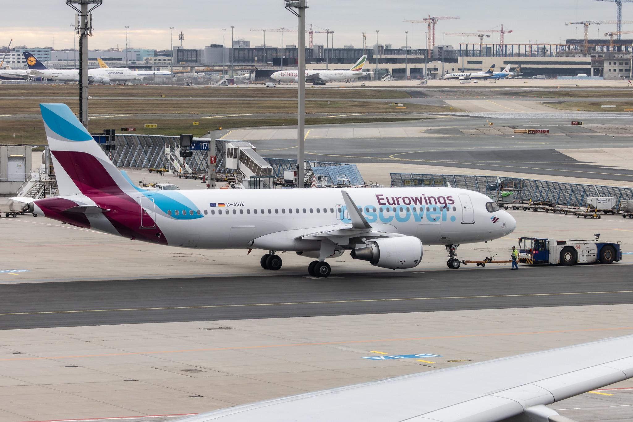 Frankfurt Airport: Eurowings Discover (4Y / OCN) |  Airbus A320-214 A320 | D-AIUX | MSN 7256