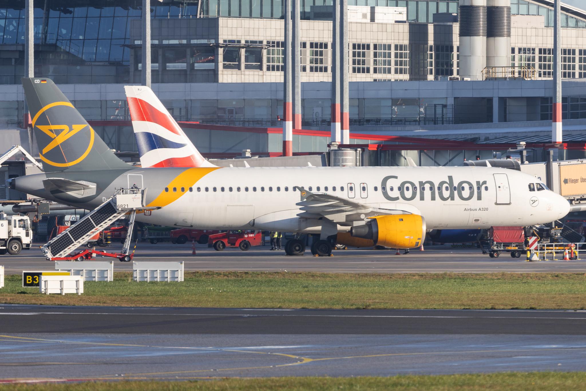 Hamburg Airport: Condor (DE / CFG) |  Airbus A320-212 A320 | D-AICD | MSN 0884