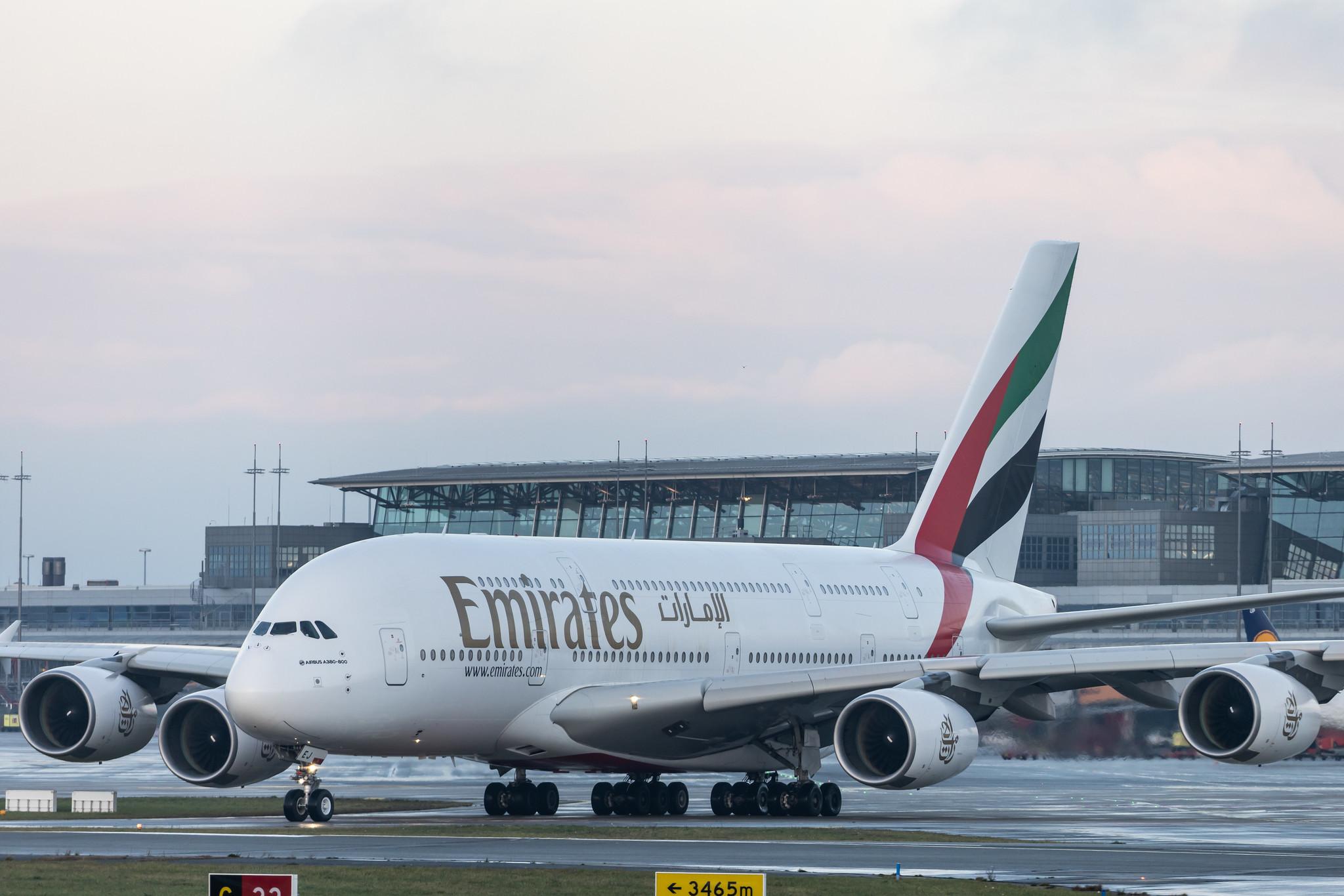 Hamburg Airport: Emirates (EK / UAE) |  Airbus A380-861 A388 | A6-EEJ | MSN 127