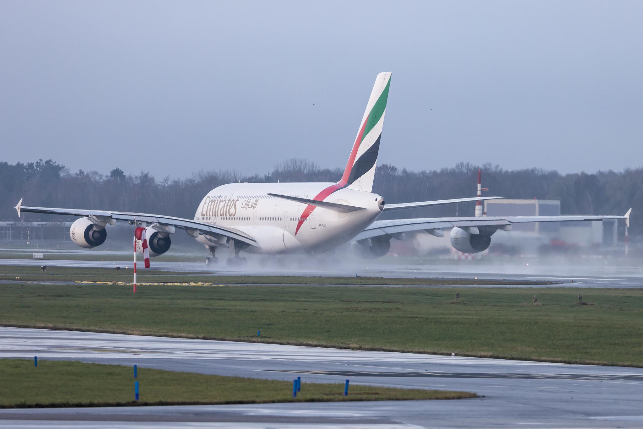 Hamburg Airport: Emirates (EK / UAE) |  Airbus A380-861 A388 | A6-EEJ | MSN 127