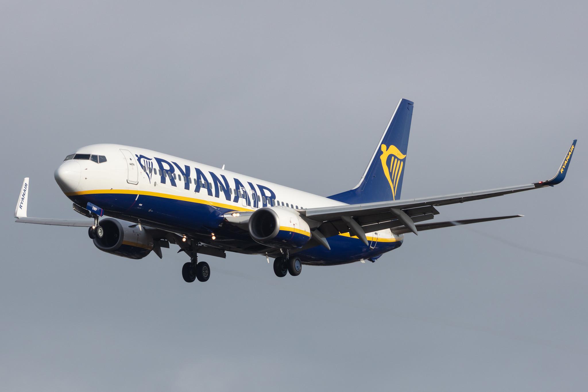 Hamburg Airport: Ryanair (FR / RYR) |  Boeing 737-8AS B738 | EI-DWP | MSN 36082