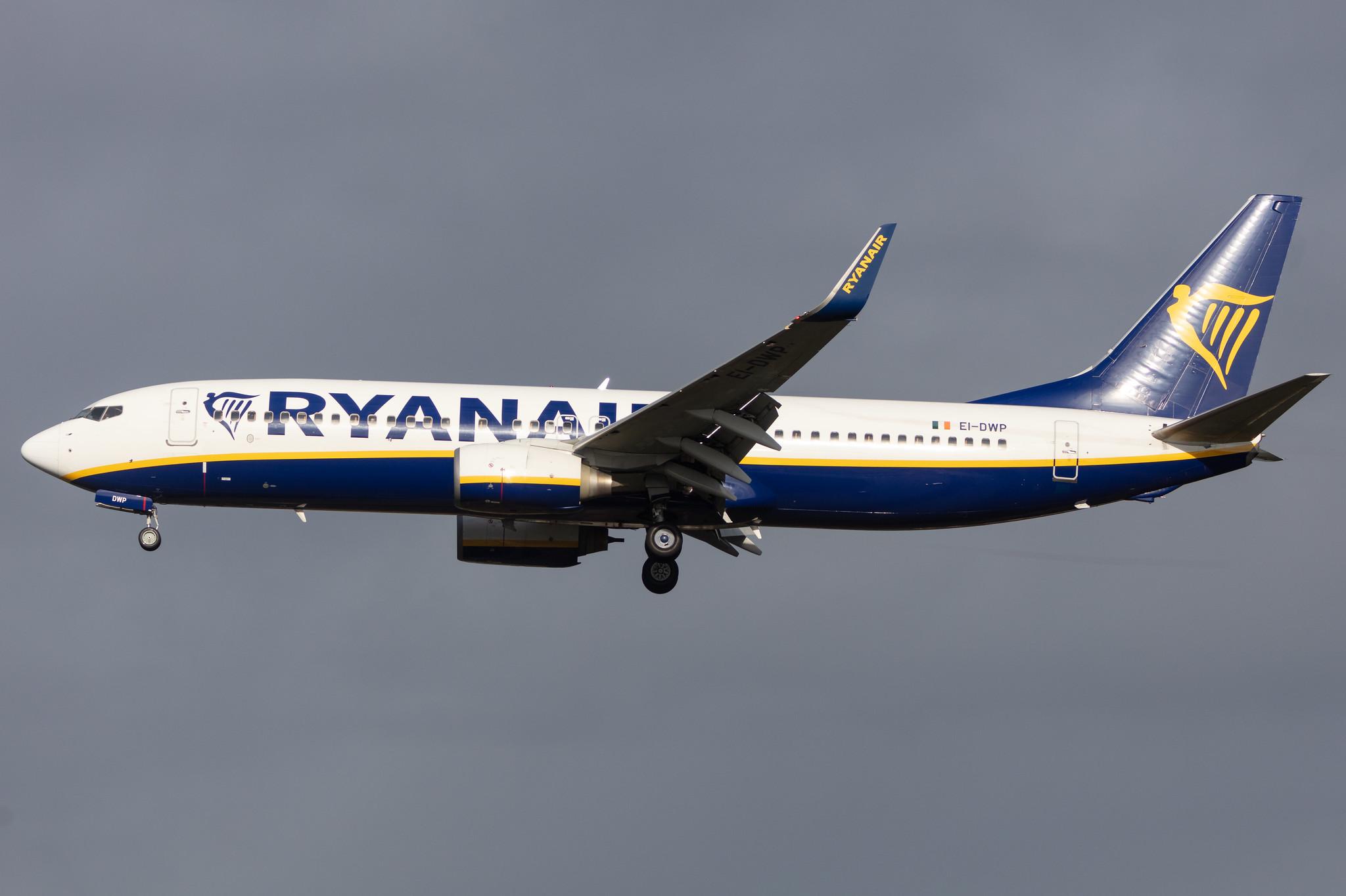 Hamburg Airport: Ryanair (FR / RYR) |  Boeing 737-8AS B738 | EI-DWP | MSN 36082