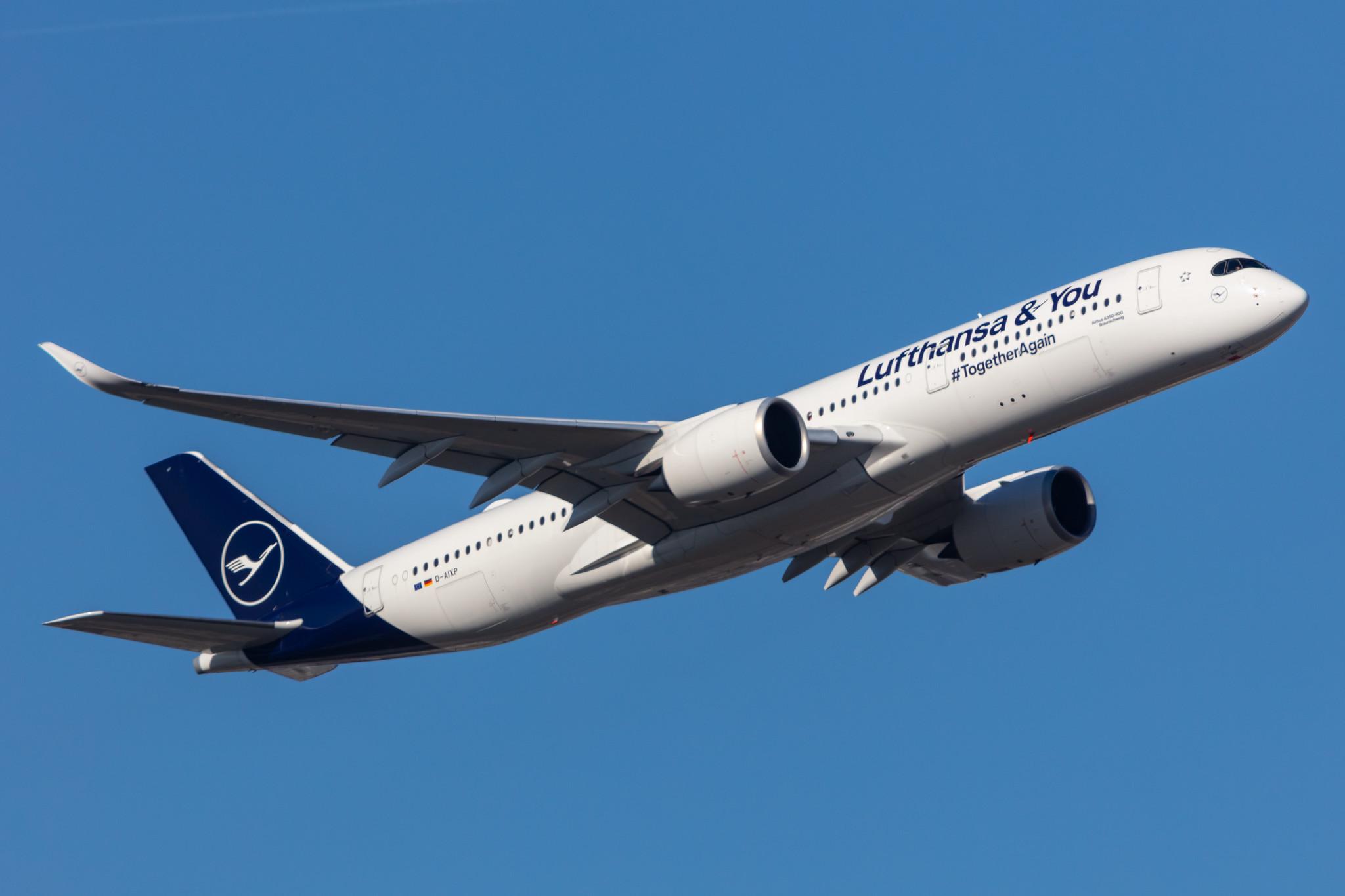 Frankfurt Airport: Lufthansa (LH / DLH) |  Livery: 