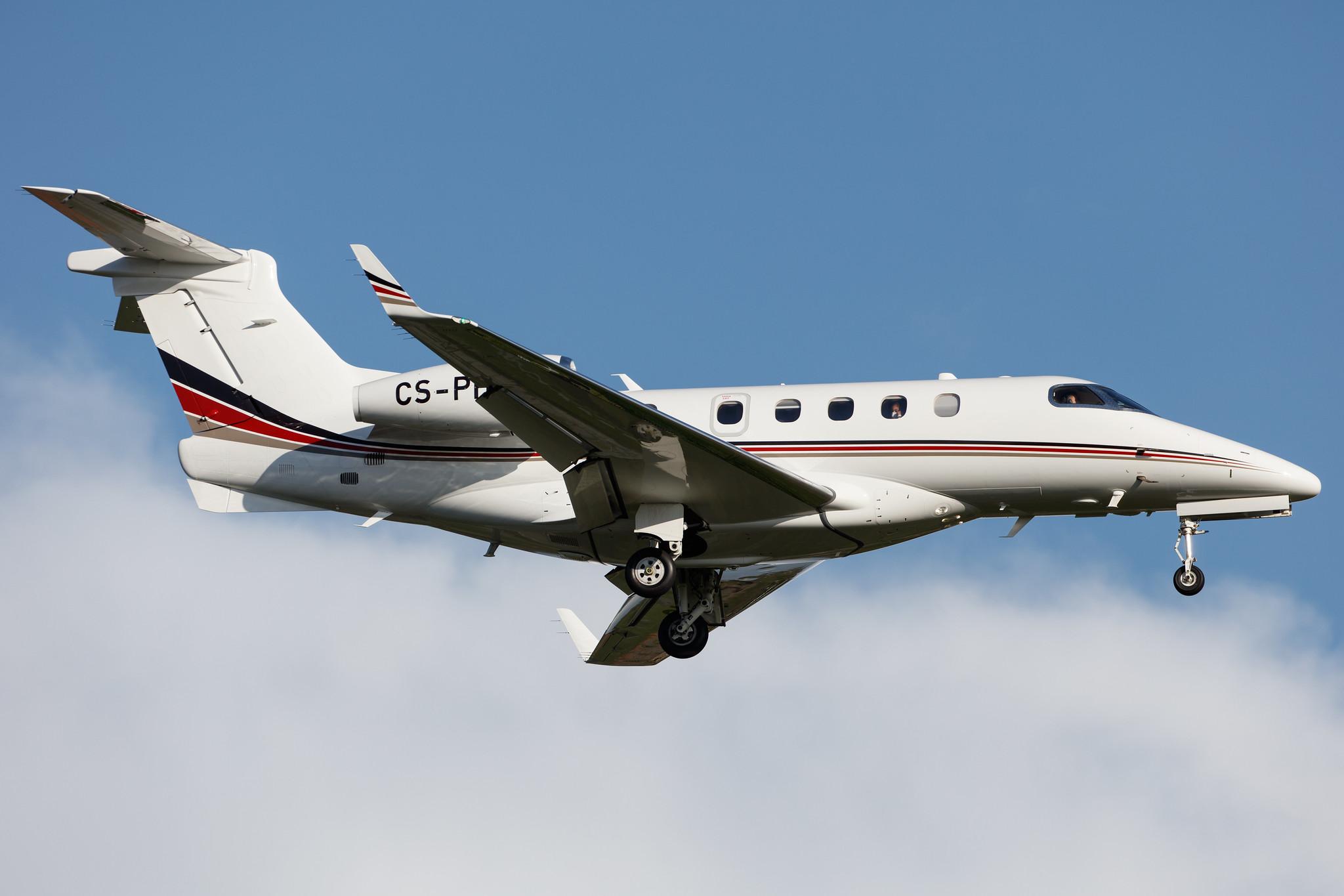 Hamburg Airport: NetJets Europe (/ NJE) |  Embraer Phenom 300 E55P | CS-PHG | MSN 50500264