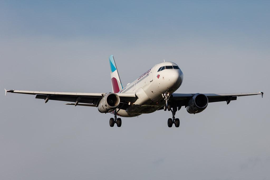 Hamburg Airport: Eurowings (EW / EWG) |  Airbus A319-132 A319 | D-AGWH | MSN 3352