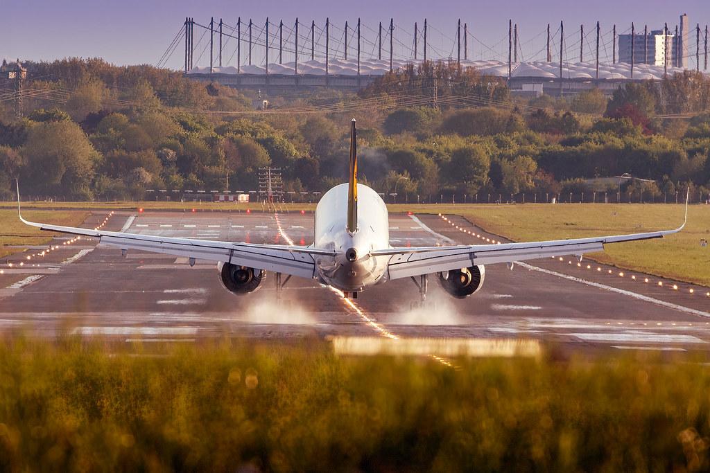 Hamburg Airport: Lufthansa (LH / DLH) |  Airbus A320-271N A20N | D-AINJ | MSN 7735