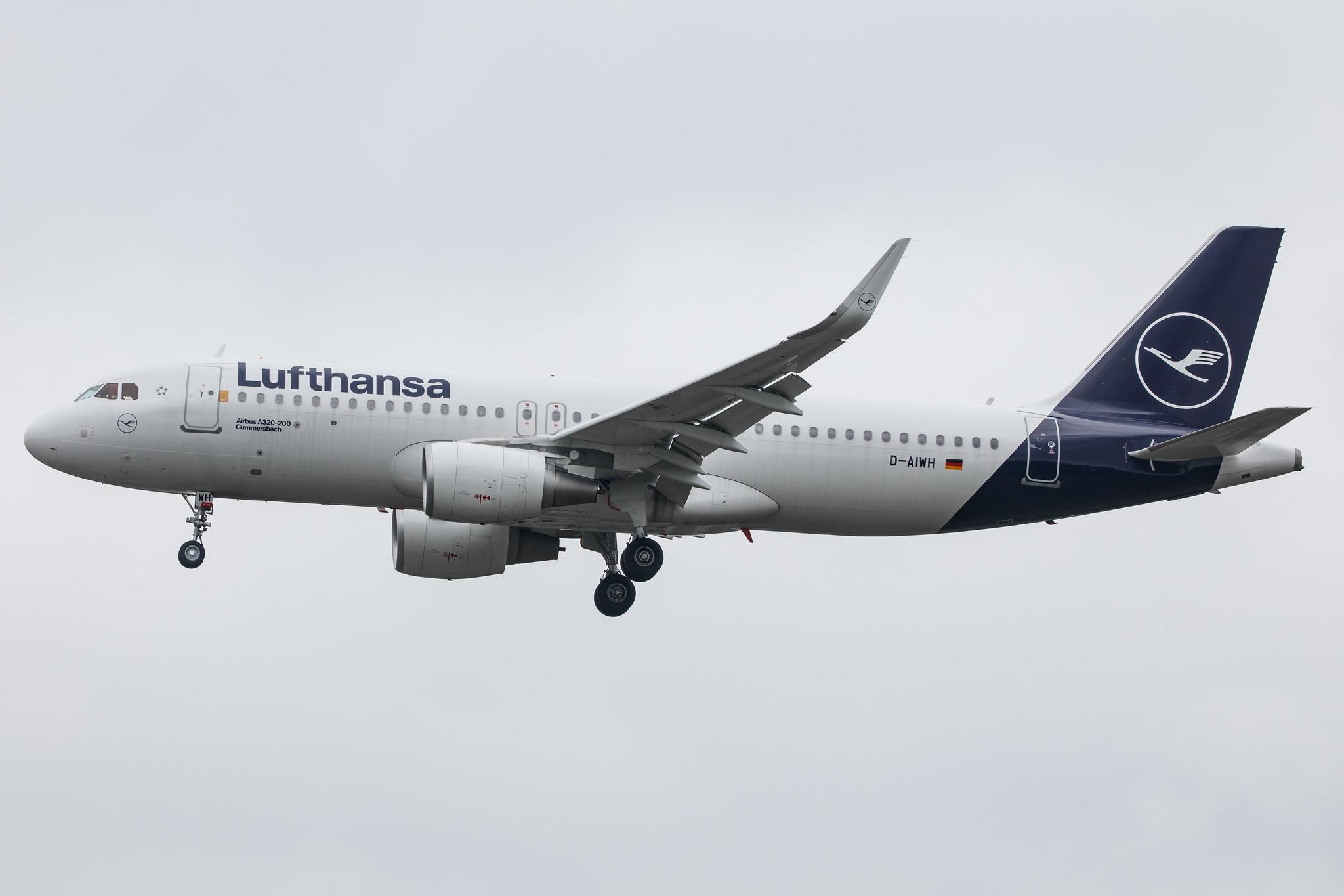 Hamburg Airport: Lufthansa (LH / DLH) |  Airbus A320-214 A320 | D-AIWH | MSN 8911