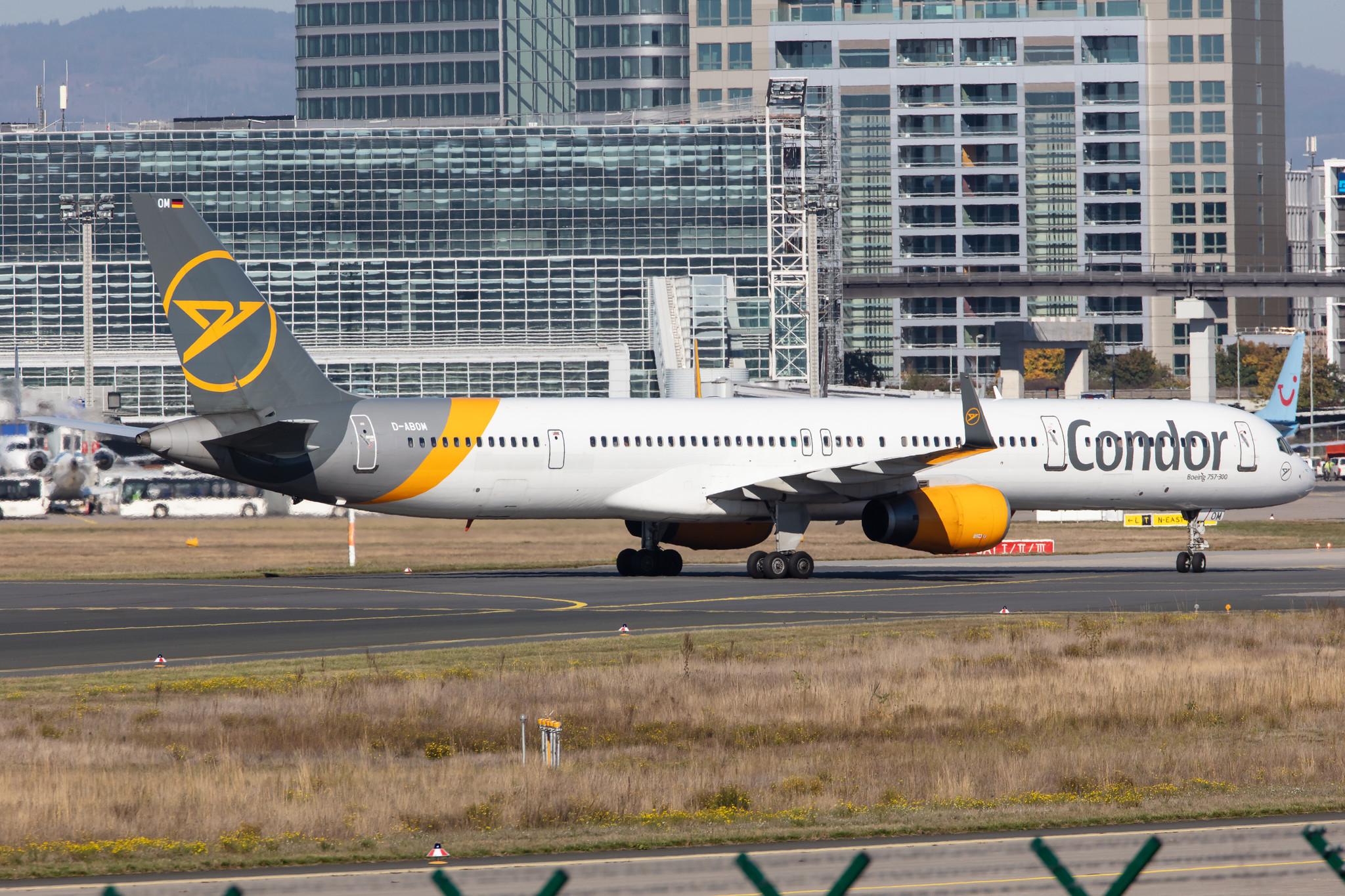 Frankfurt Airport: Condor (DE / CFG) |  Boeing 757-330 B753 | D-ABOM | MSN 29022