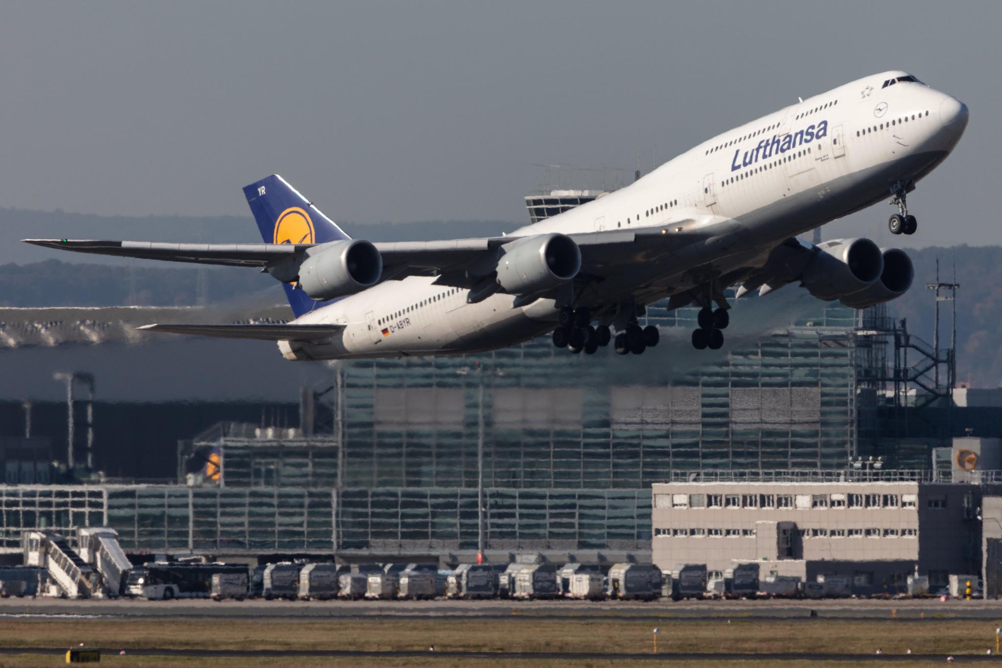 Frankfurt Airport: Lufthansa (LH / DLH) |  Boeing 747-830 B748 | D-ABYR | MSN 37842
