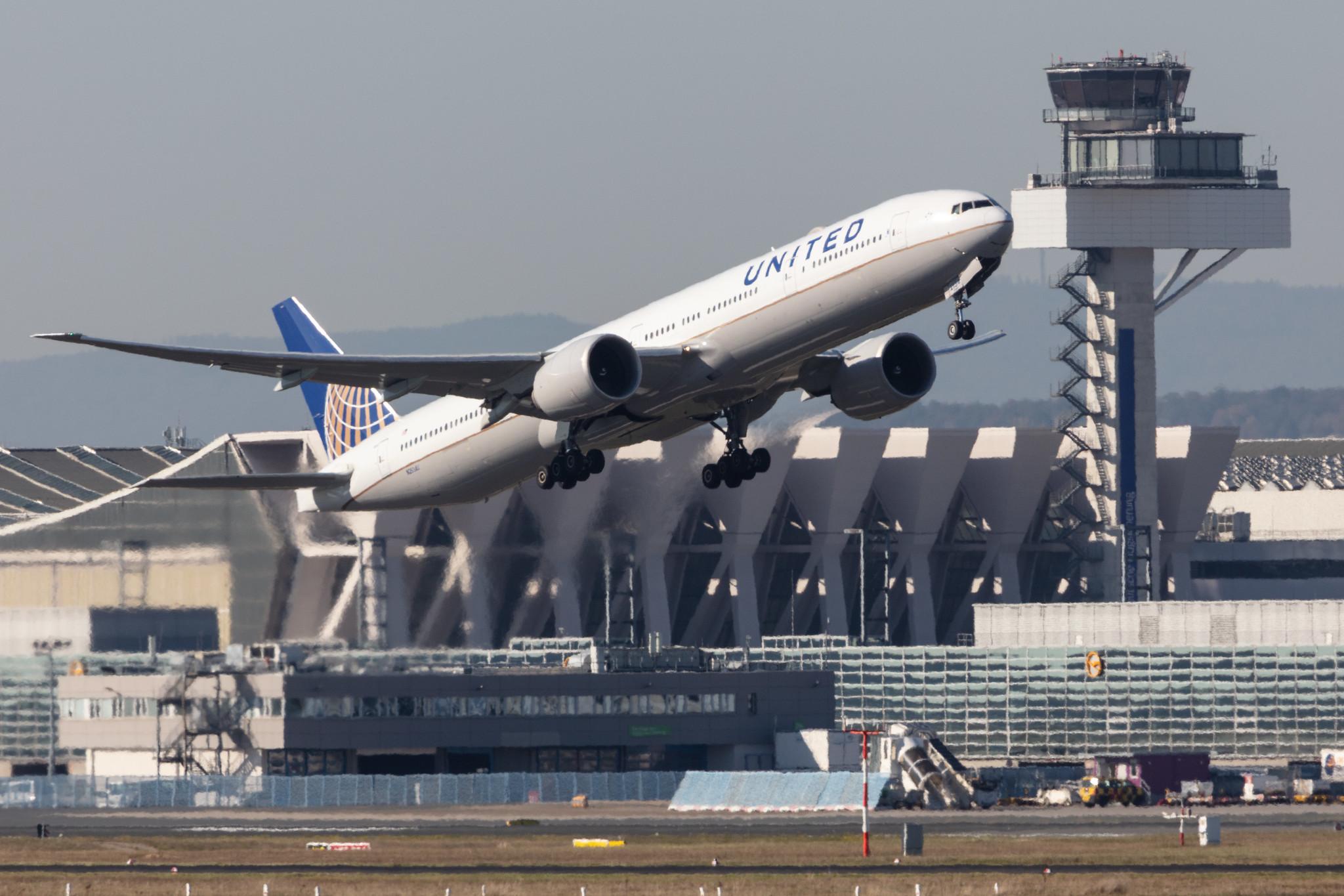 Frankfurt Airport: United Airlines (UA / UAL) |  Boeing 777-322(ER) B77W | N2534U | MSN 62645