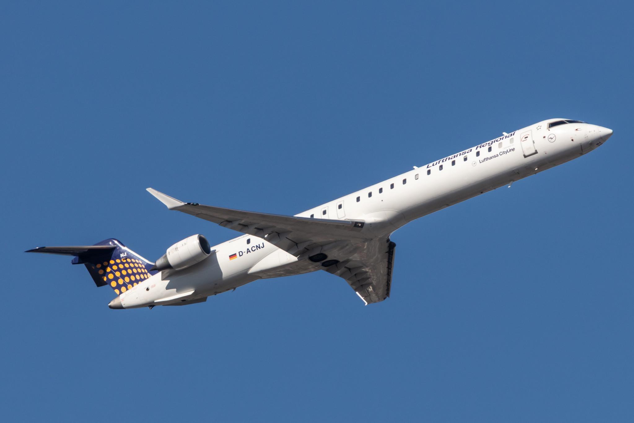 Frankfurt Airport: Lufthansa (LH / DLH) | Operator: Lufthansa CityLine |  Mitsubishi CRJ-900LR CRJ9 | D-ACNJ | MSN 15249