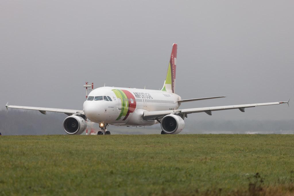 Hamburg Airport: TAP Air Portugal (TP / TAP) |  Airbus A320-214 A320 | CS-TNW | MSN 2792