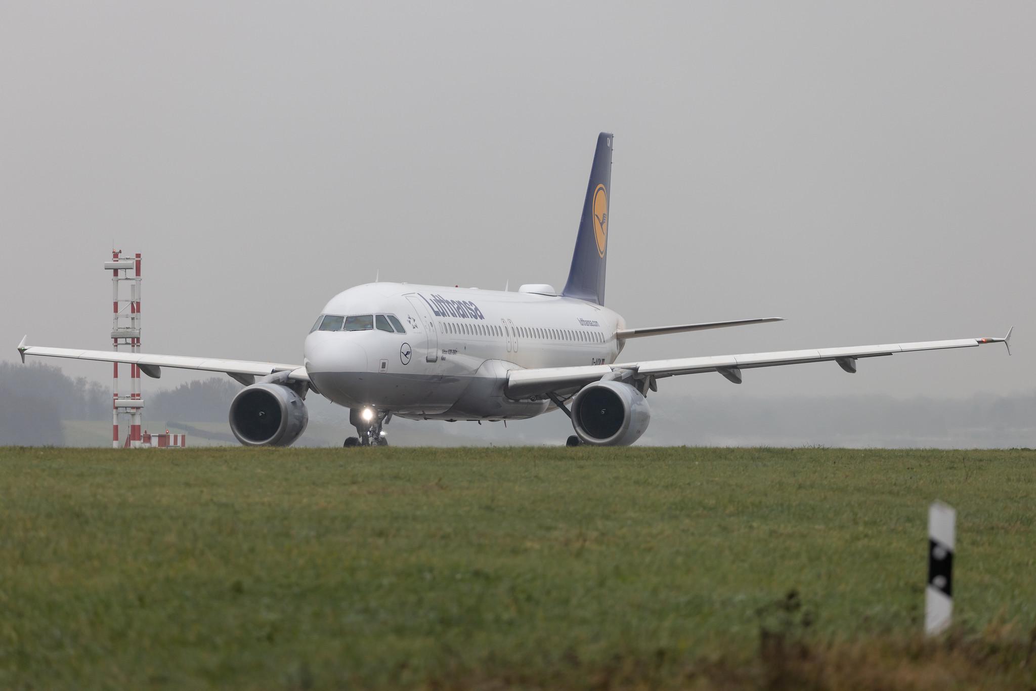 Hamburg Airport: Lufthansa (LH / DLH) |  Airbus A320-211 A320 | D-AIQW | MSN 1367