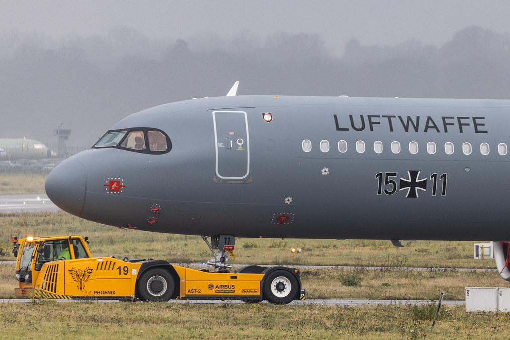 Hamburg Finkenwerder: German Air Force (/ GAF) |  Airbus A321-251NX A21N | D-AYAA (15+11) | MSN 10528