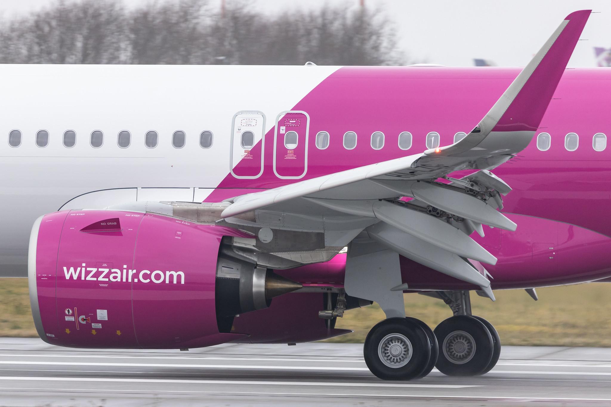 Hamburg Finkenwerder: Wizz Air (W6 / WZZ) | Airbus A321-271NX A21N | D-AZWE (HA-LZG) | MSN 10753