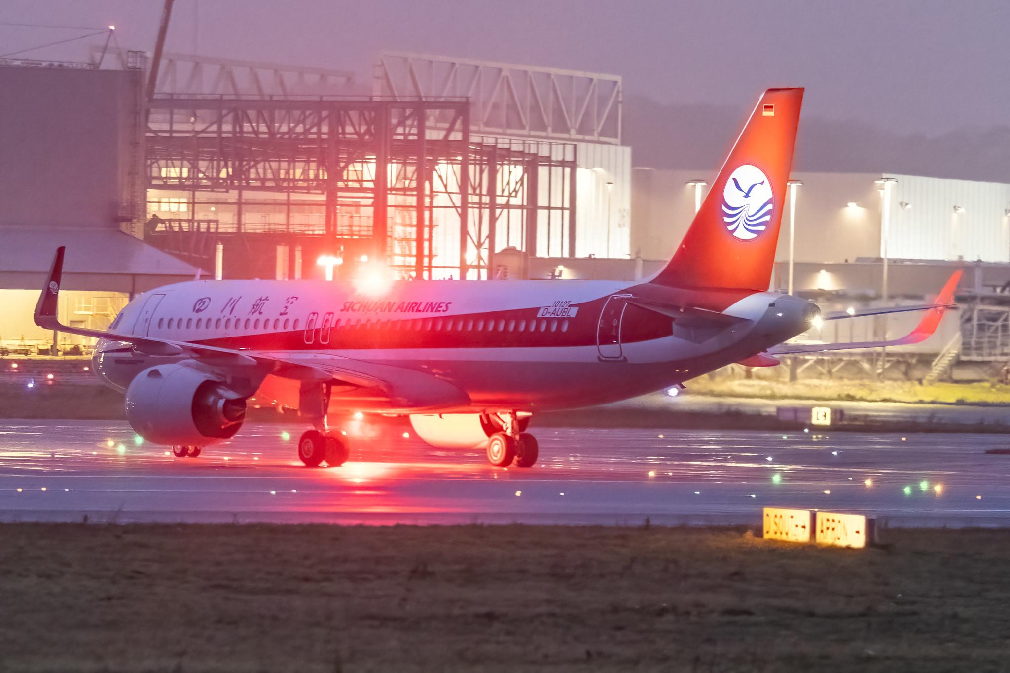 Hamburg Finkenwerder: Sichuan Airlines  (3U / CSC) | Airbus A320-271N A20N | D-AUBL (B-322U) | MSN 10127