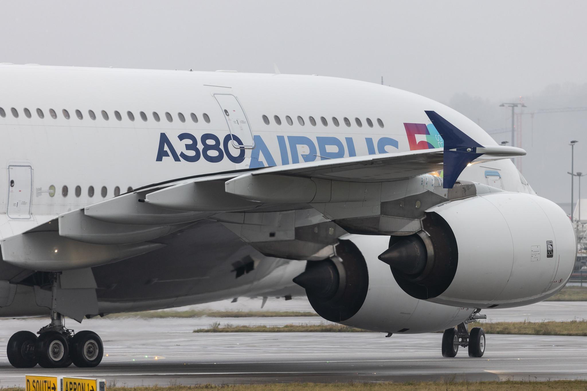 Hamburg Finkenwerder: Airbus (/ AIB) |  Airbus A380-841 A388 | F-WWOW | MSN 001