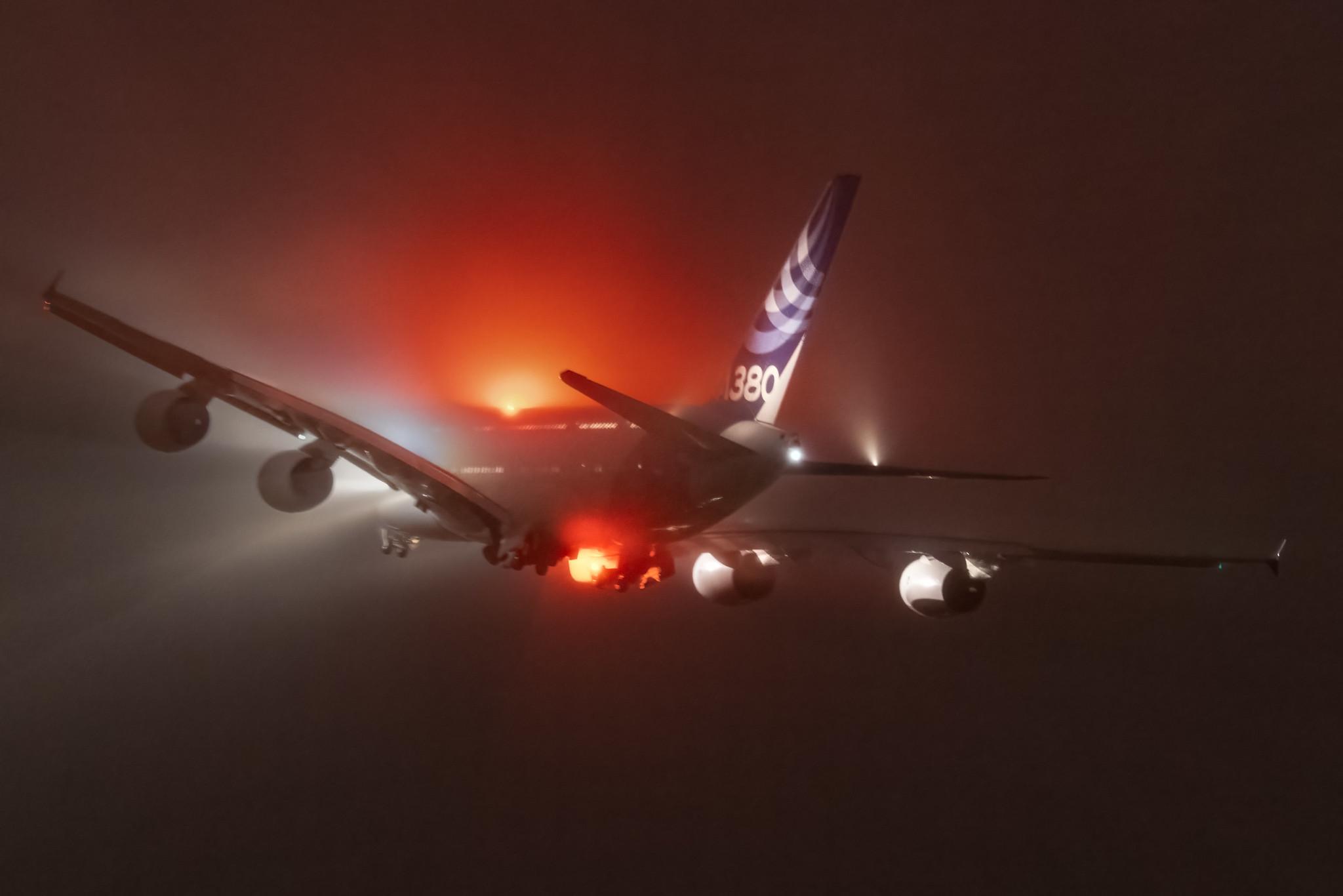 Hamburg Finkenwerder: Airbus (/ AIB) |  Airbus A380-841 A388 | F-WWOW | MSN 001