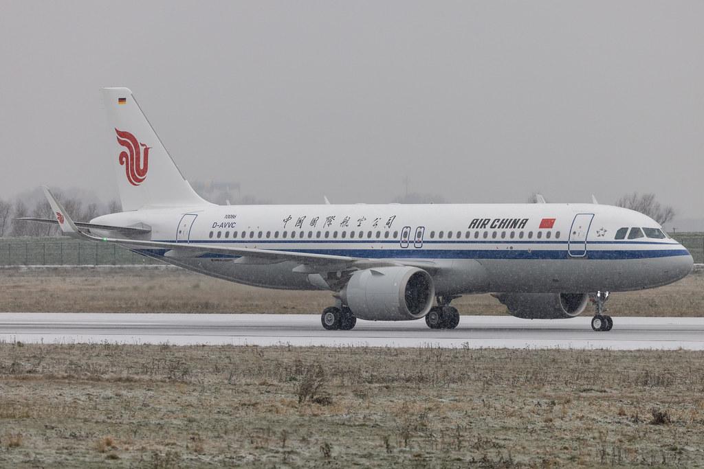 Hamburg Finkenwerder: Air China (CA / CCA) |  Airbus A320-251N A20N | D-AVVC (B-326V) | MSN 10086