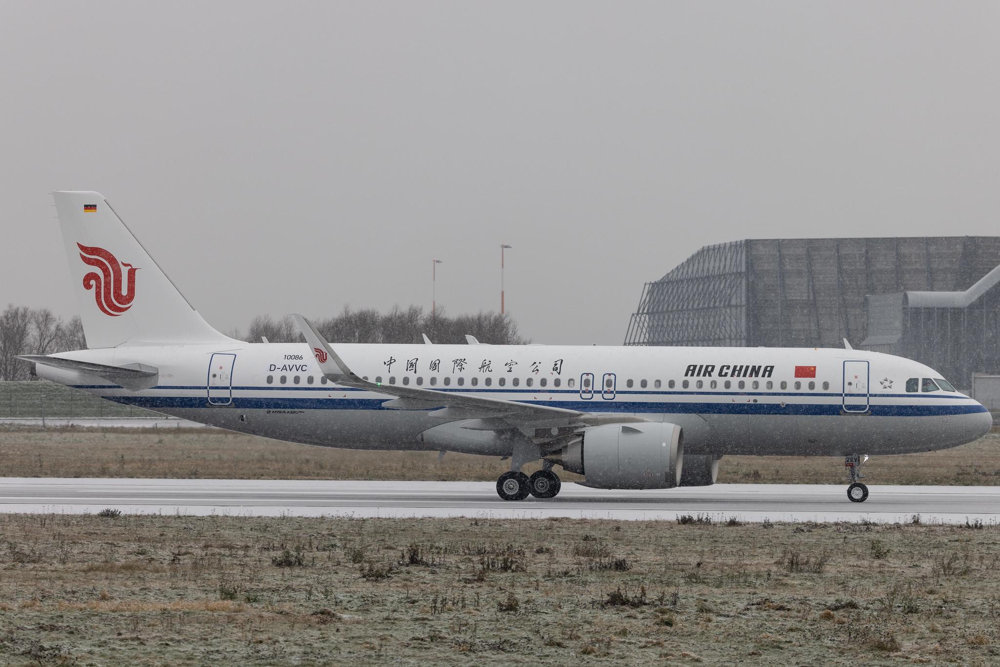 Hamburg Finkenwerder: Air China (CA / CCA) |  Airbus A320-251N A20N | D-AVVC (B-326V) | MSN 10086